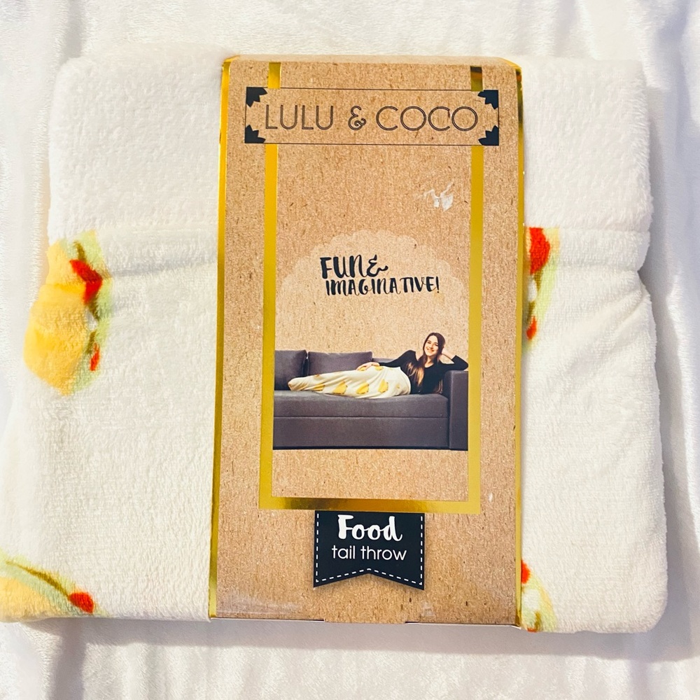 Lulu & Coco Taco Tail Throw Blanket